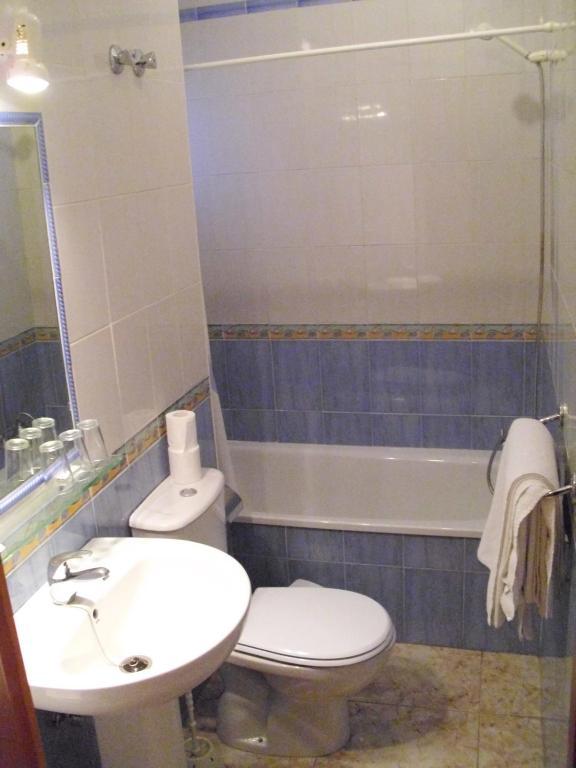 Hostal Sonrisa Del Mar コニル・デ・ラ・フロンテラ 部屋 写真